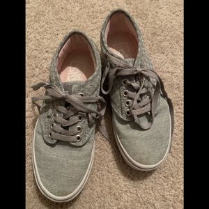 Gray houndstooth Vans